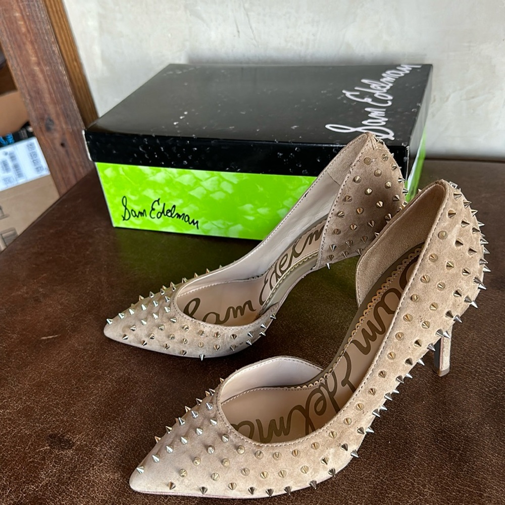 Sam Edelman Oatmeal Suede Hadlee Heels